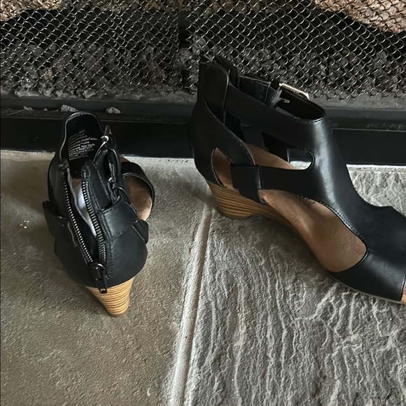 Croft & Barrow Ortholite Black Women's Sandals, Size 7, Brand New - Picture 3 of 6